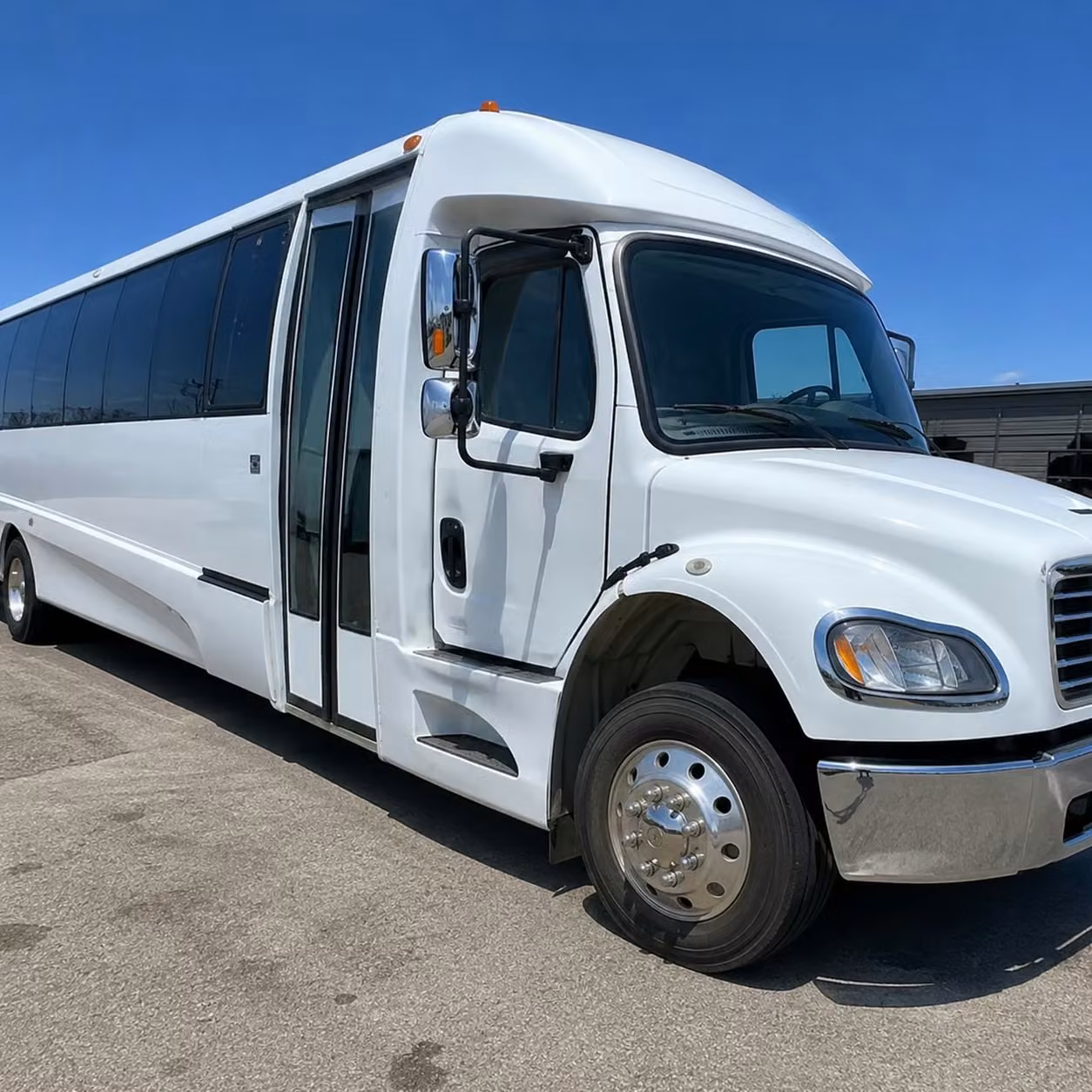 15 passenger minibus