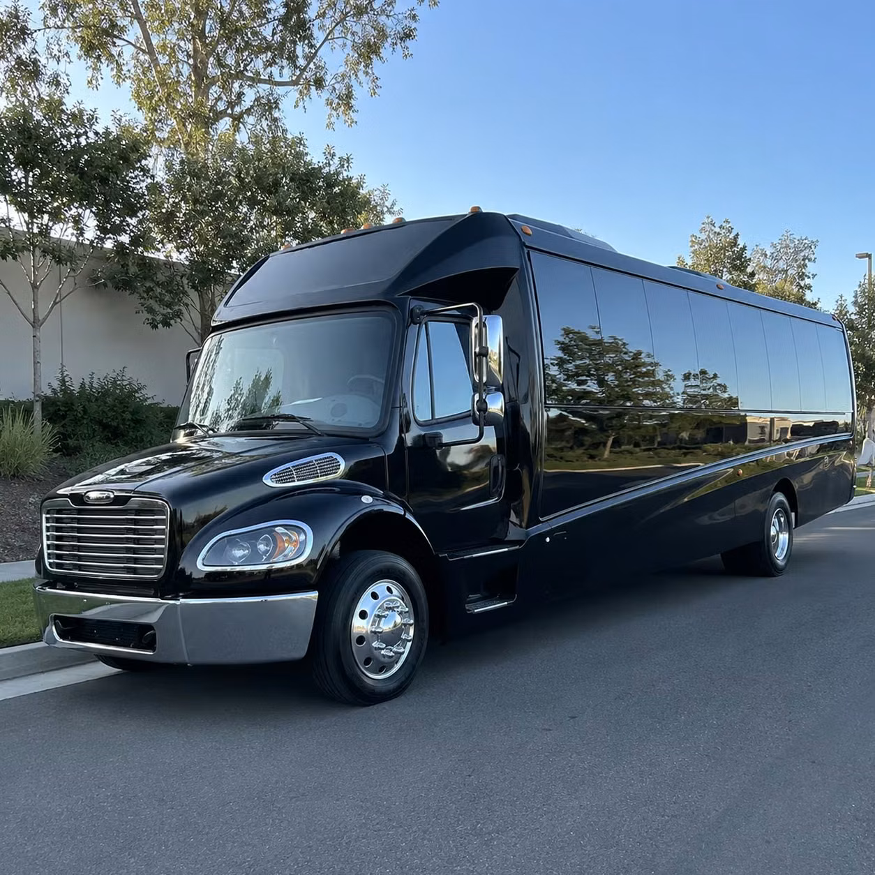 25 passenger minibus