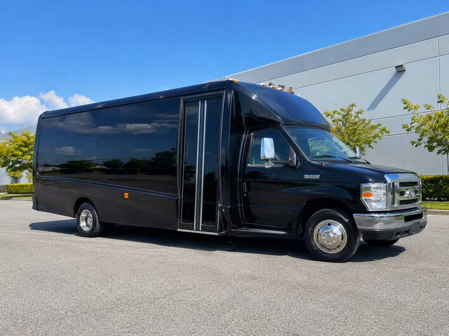 tailgate ready party buses for colorado eagles game days